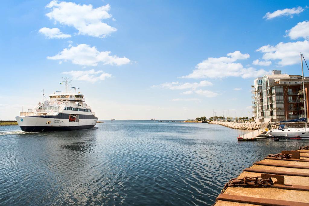 Moetesplats Borstahusen Hotel Landskrone Ngoại thất bức ảnh